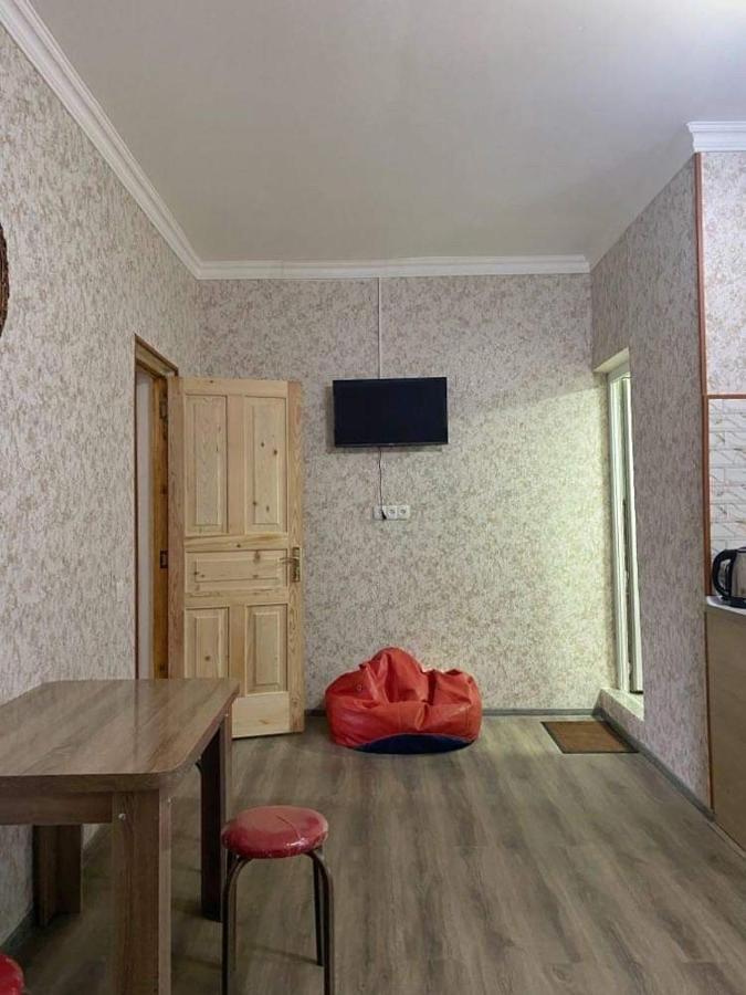 Achela'S Guesthouse Bordzjomi Buitenkant foto
